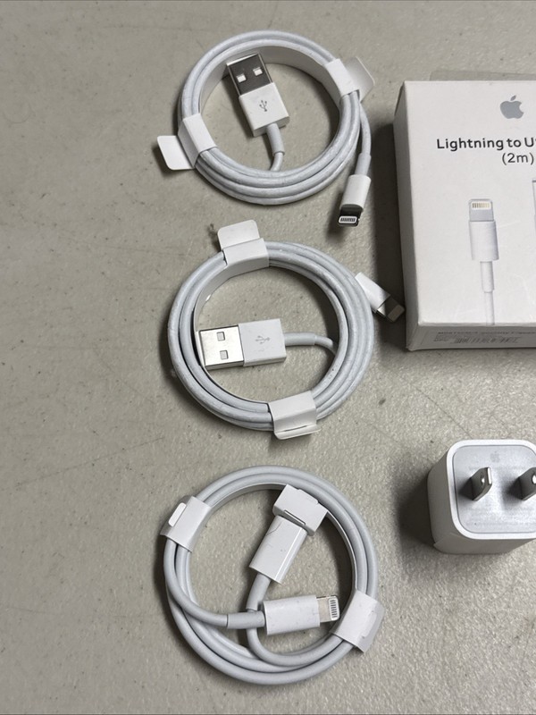 *Lot of 4* OEM Authentic Apple Lightning to USB Charging Cables New! + 1 Brick gallery