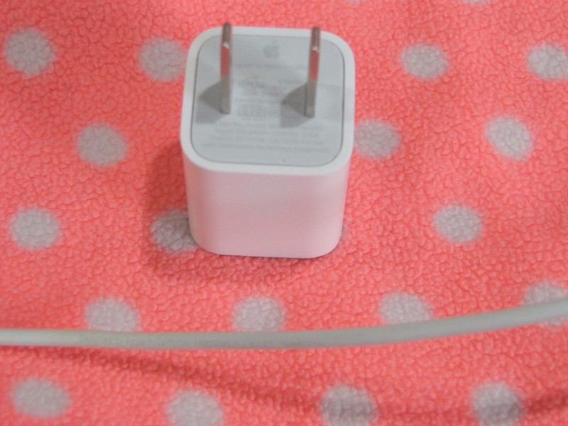 2X Genuine OEM Original Apple iphone 14 13 12 11 XS Charger Data Lighting Cable gallery