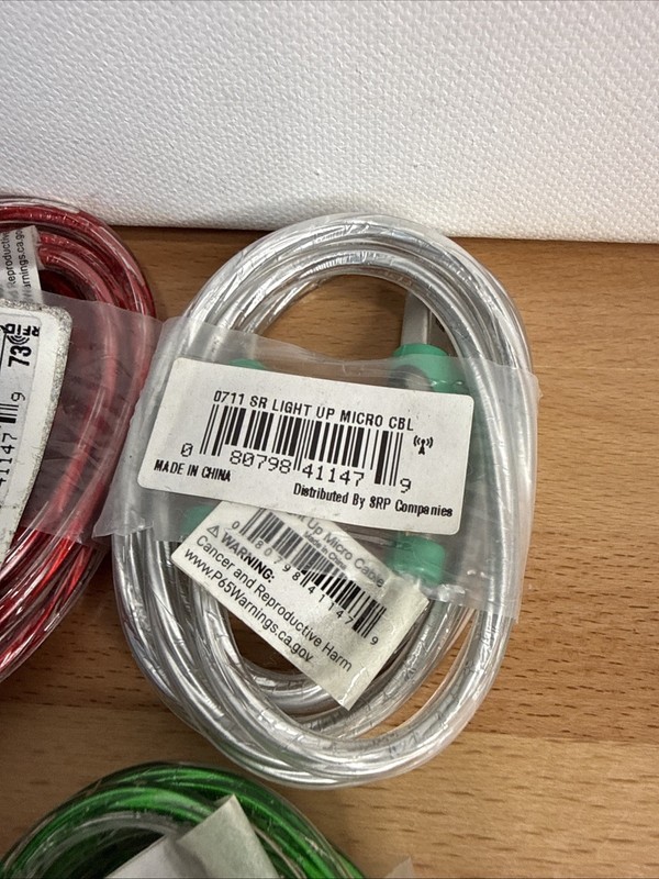 Lot of 8 7-Eleven Light Up Micro USB Charging Cables - Multiple Colors - New gallery