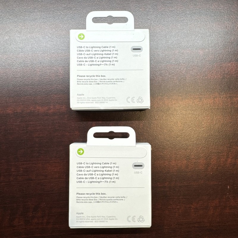 Apple USB-C to Lightning Cable (1 m/3 Feet): Lot Of 2 Cables Unopened gallery
