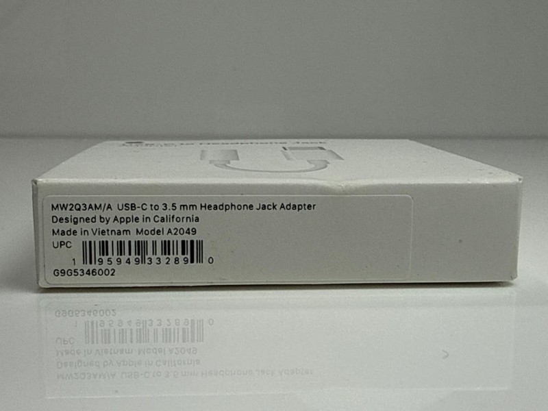 Apple USB C to 3.5mm Headphone Jack Adapter Audio Dongle White gallery