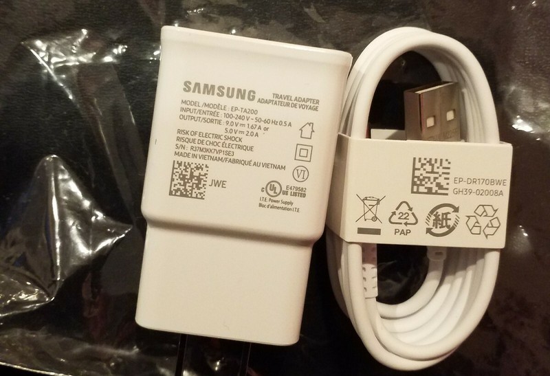 OEM Samsung Galaxy Buds Accessories Fast Adaptive EP-TA200 and EP-DR170BWE