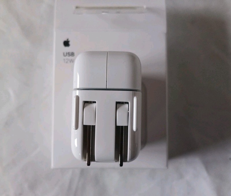 Apple (MGN03AM/A) 12W USB Power Adapter (Open Box #68) gallery