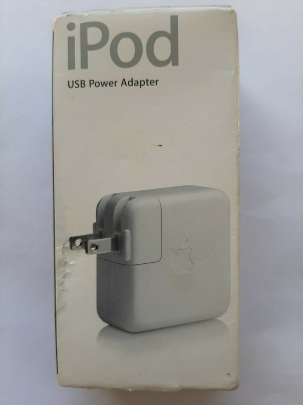 Vintage  Apple iPod USB Power Adapter M9837LL/A 