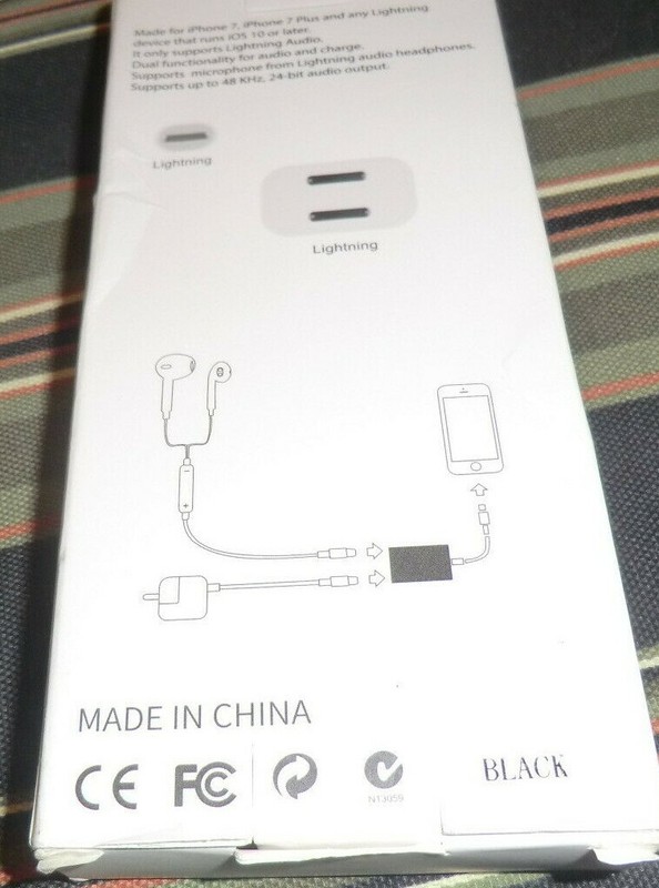 Dual 8-pin Audio and Charge Adapter Headphone Splitter Black gallery