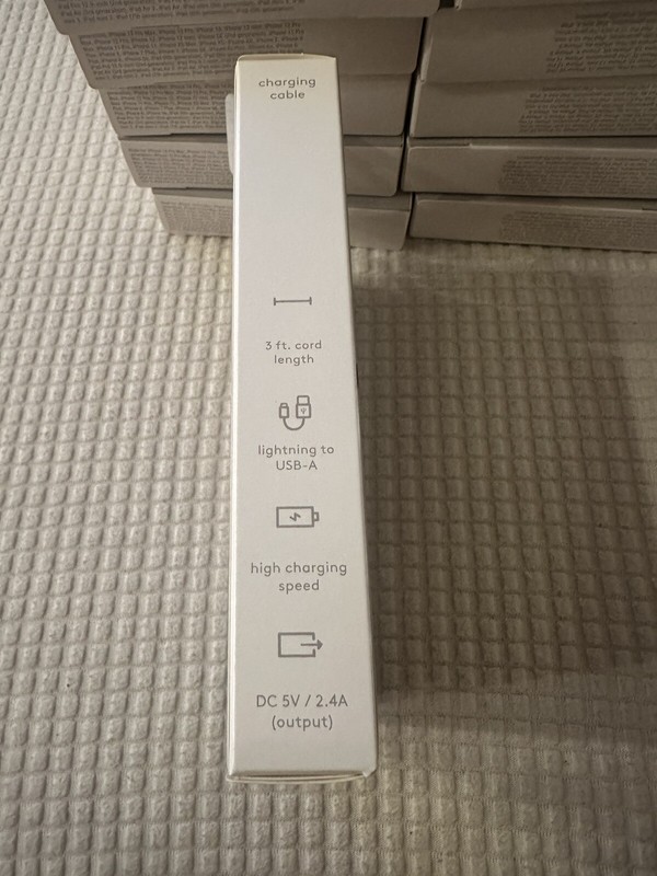 12x Heyday 3’ Fast Charge USB-A Flat Charging Cable - Black - NEW Mfi-certified gallery