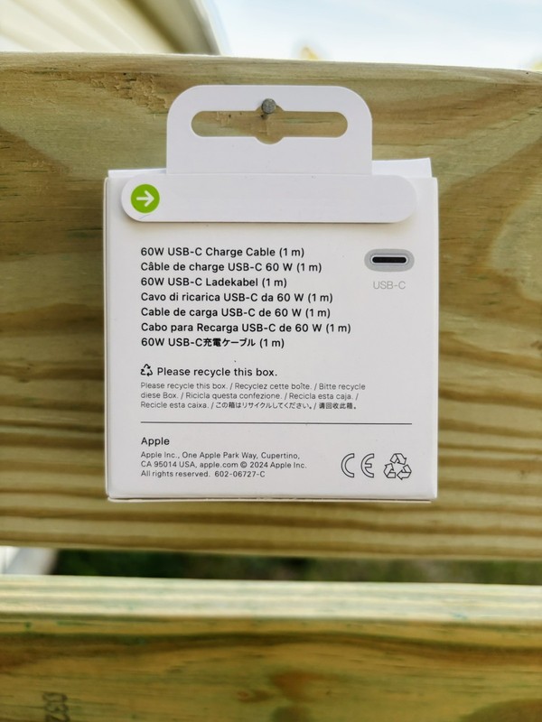 Apple USB-C to USB-C Woven Charge Cable 1M 3Ft gallery