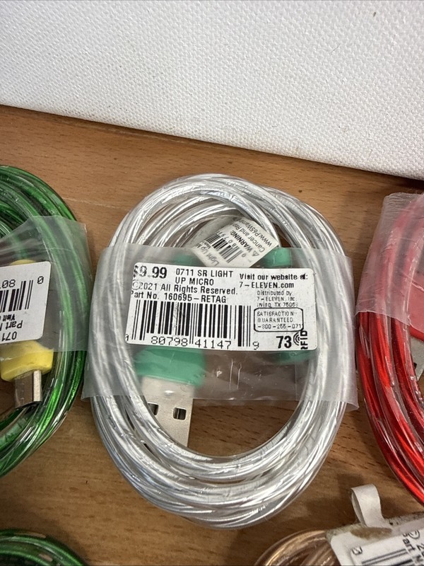 Lot of 8 7-Eleven Light Up Micro USB Charging Cables - Multiple Colors - New gallery