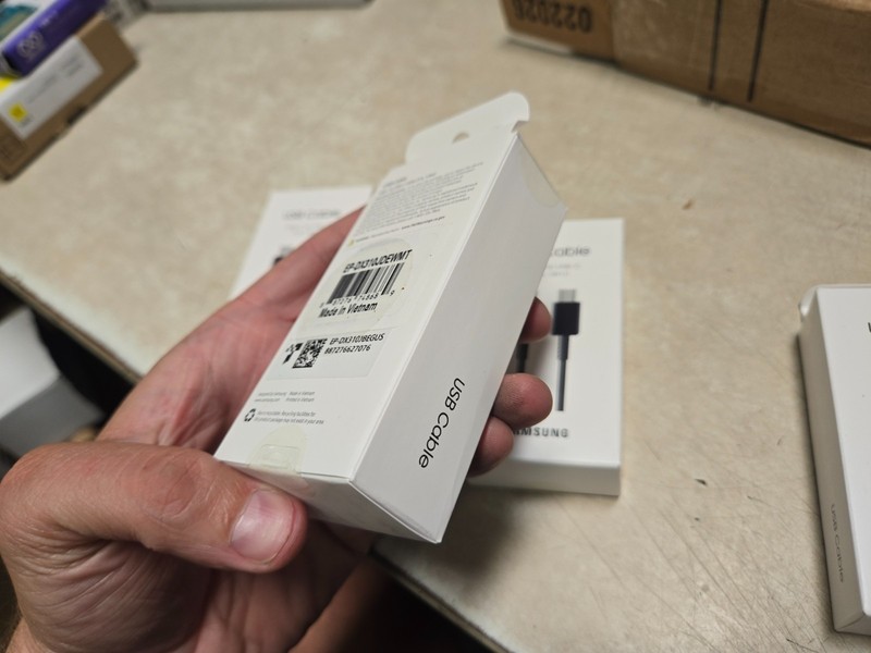 Box of 5 sealed Samsung USB Cable ~ USB-C to USB-C (3A, 1.8M) (Genuine!) gallery