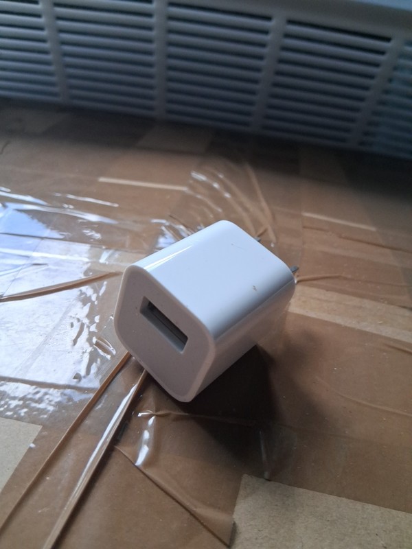 Apple 5W 2amp USB Power Adapter