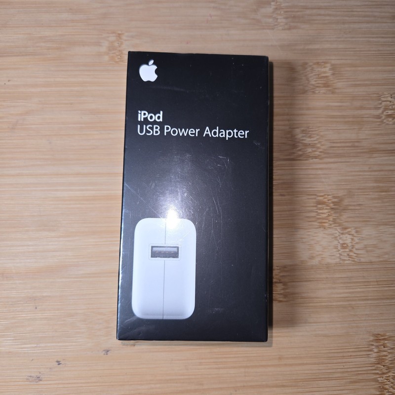 NEW Apple iPhone and iPod USB Power Adapter MA592LL/A