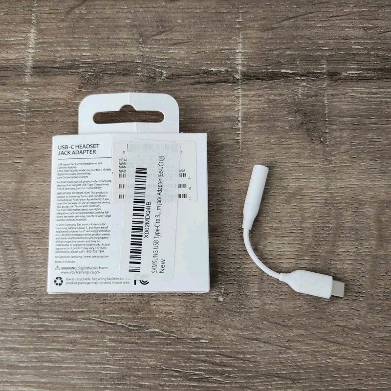 Samsung USB-C to 3.5mm Ultra High Quality Audio Adapter EE-UC10 White