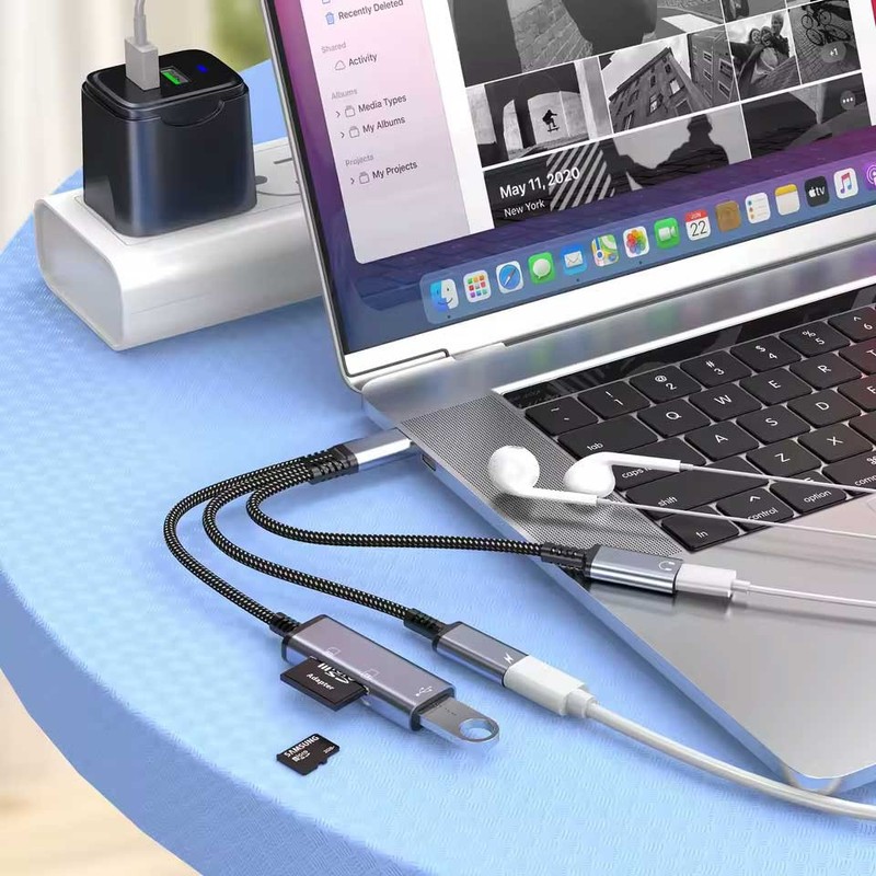 For Galaxy S24/S25/S26/Plus/Ultra - 3-in-1 USB-C Splitter Earphone Adapter gallery