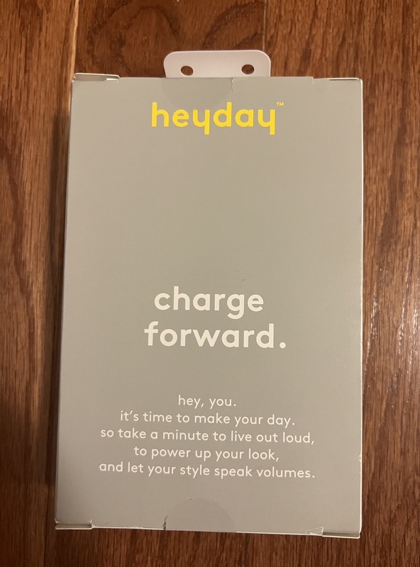 New Heyday Night Gray MagSafe Magnetic Charging Pad w/Charging Cable & Adapter gallery
