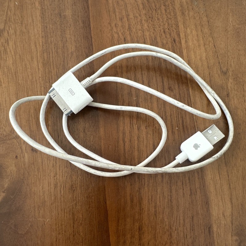 Genuine OEM Apple 30-Pin Dock to USB-A Cable Adapter 5 ft