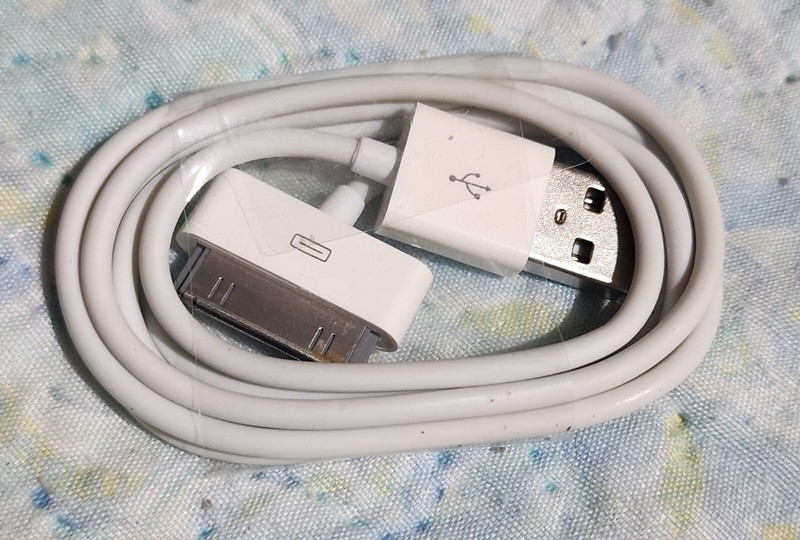USB Data Sync Cable Cord Charger for iPhone 4, iPod Nano Touch & Older 30 pin