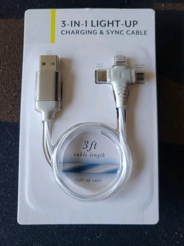 Charging & Sync Cable 3-in-1 Vivitar Light-Up Braided Charger 3 ft