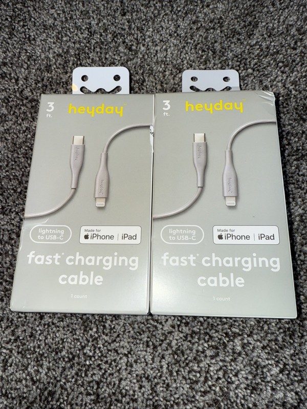 New 2 Pack of 3’ heyday Lighting to USB-C Round Cable Gray