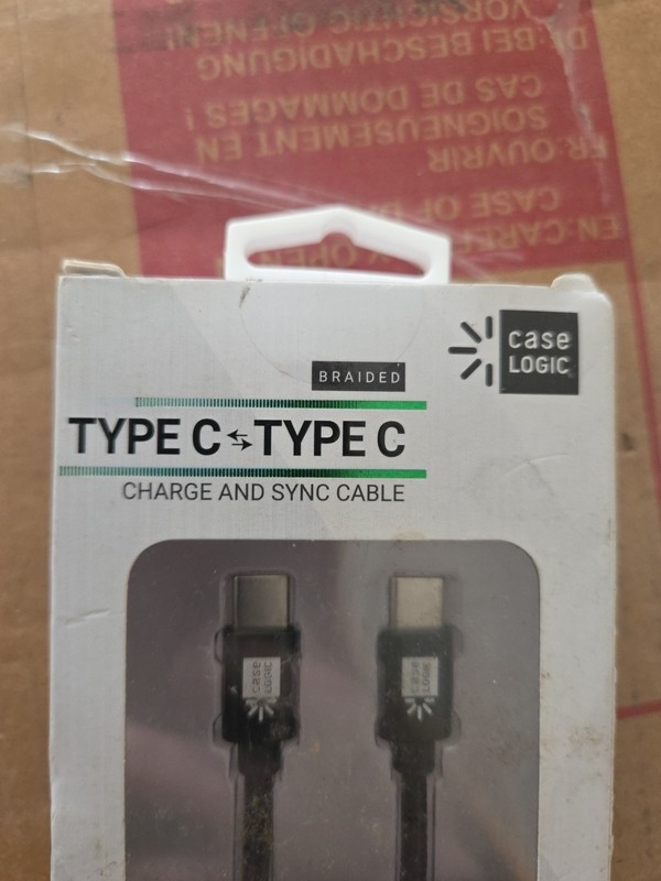 Case Logic Universal USB-C to USB-C Charge & Sync Cable 6 Feet Black New gallery