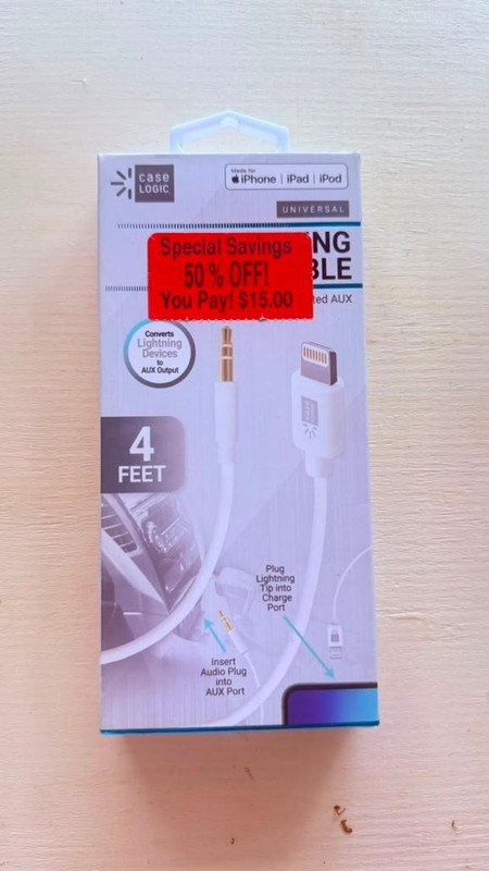 Case Logic 4ft Lightning to AUX Cable 3.5mm Audio MFi-Certified for apple