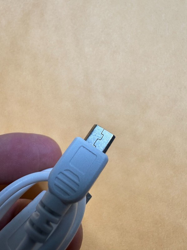 Heavy duty 24" white Micro USB cable for phones,pc's cameras, gps or more. gallery