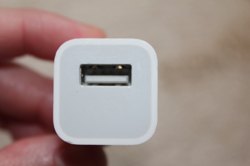 Genuine OEM Apple A1385 5W USB Travel Power Adapter Cube Charger iPhone iPad