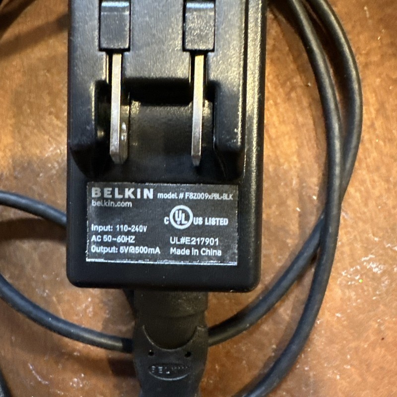 30-Pin to USB Cable – Compatible with iPod, iPhone, iPad Dock W/Belkin Charger gallery