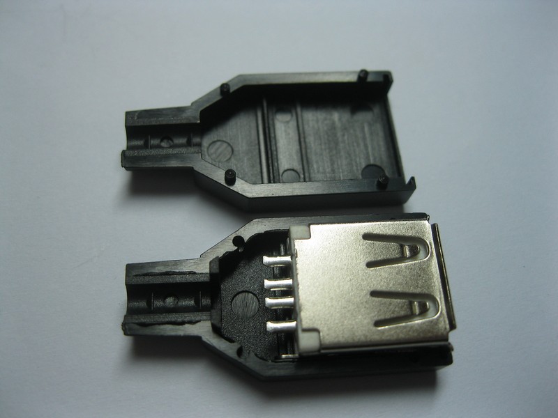 200 pcs Solder 3-Piece 4 pin USB Female Jack Connector Black Plastic Cover New gallery