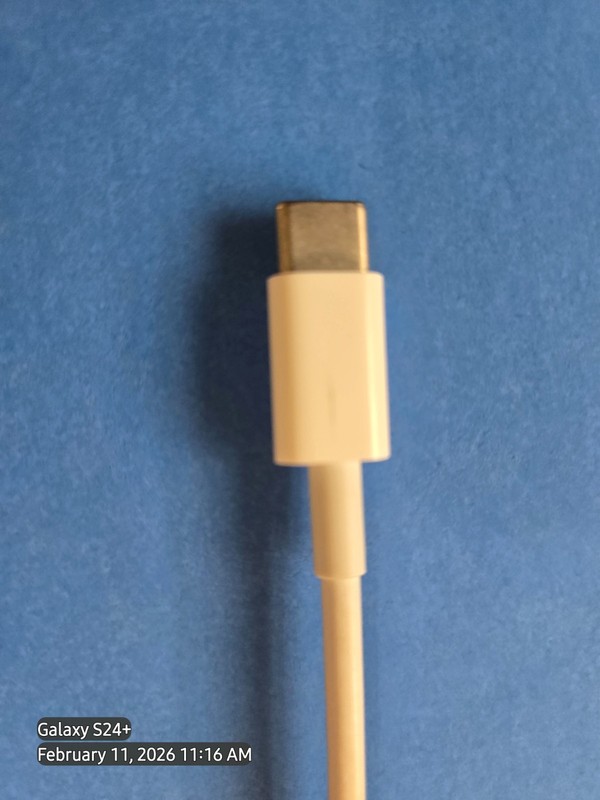 Apple USB‑C to USB Adapter A1632 – Genuine OEM – Used – USB‑C to USB‑A Connector gallery