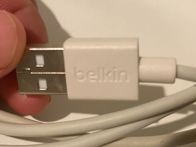 Lot (2) Belkin Lightnin to USB-A Cable 1.2m 4Ft iPhone iPad Excellent Condition