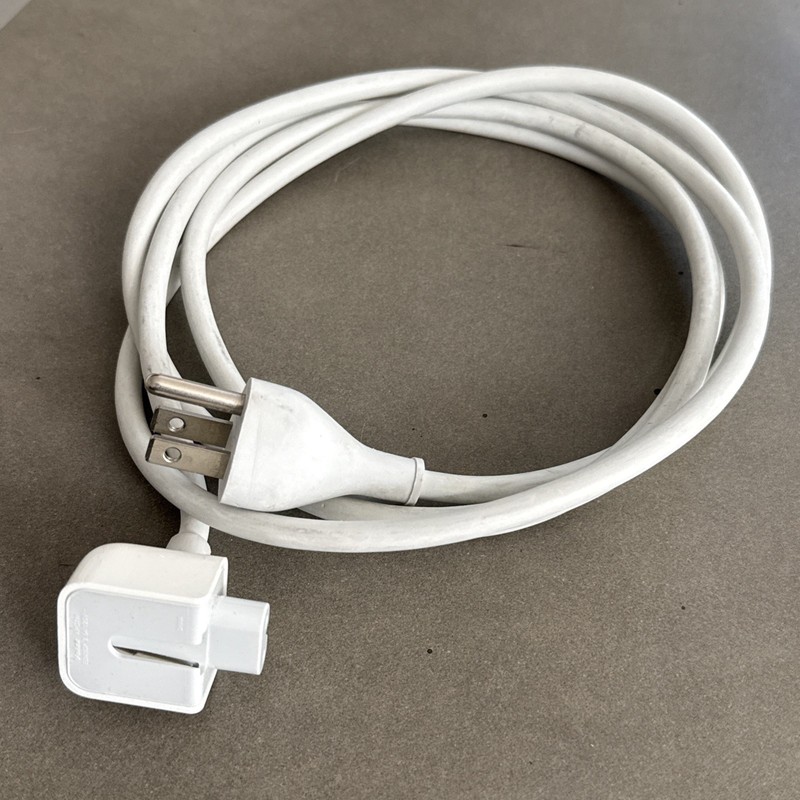 Apple Genuine 6 ft. Power Extension Wall Cord Volex APC7H – E62405SP