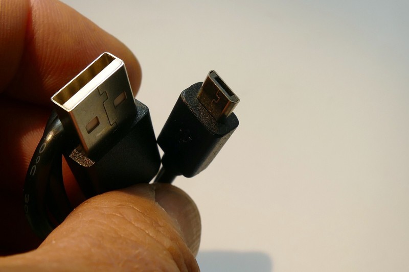 Mcro B to USB type A 2.0 Cable Black 2 feet long gallery