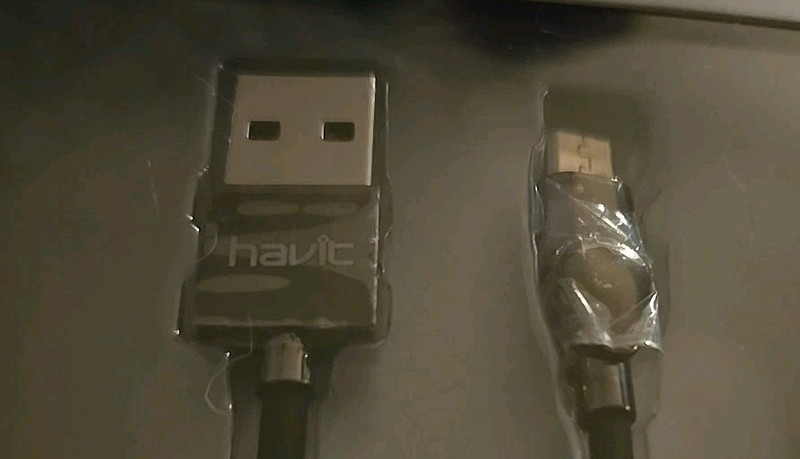 Havit H64 Mobile Game Micro Cable 2.0A, Elbow 180 Degree USB-USB C Black 4' gallery