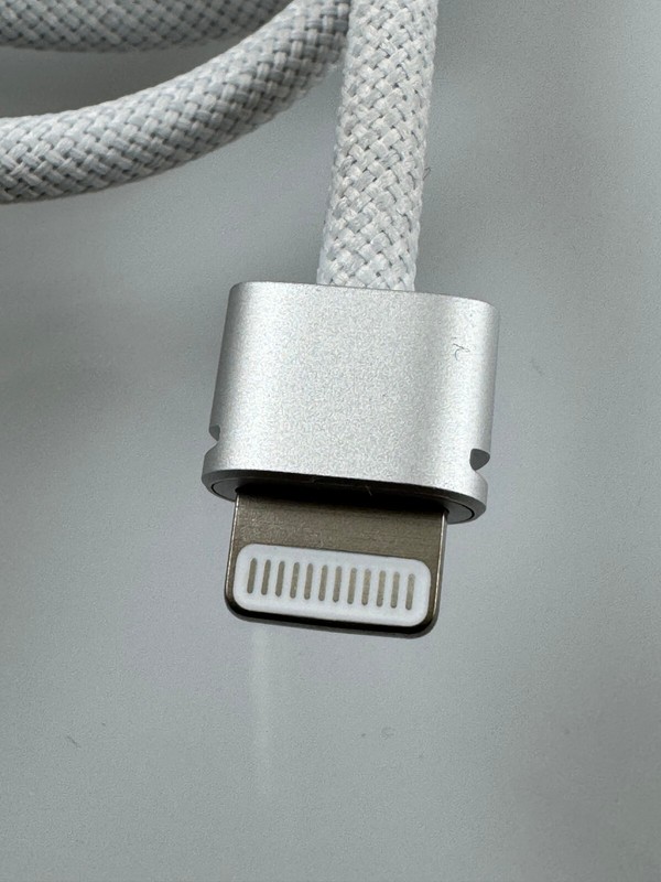 Original genuine OEM Apple Vision Pro power cable/charge cord charger cable gallery