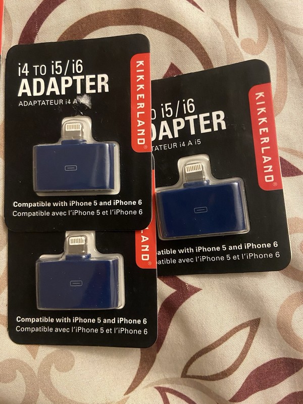 Kikkerland i4 to i5/ i6 Adapter Color Blue/ white NEW Lot of 6 gallery