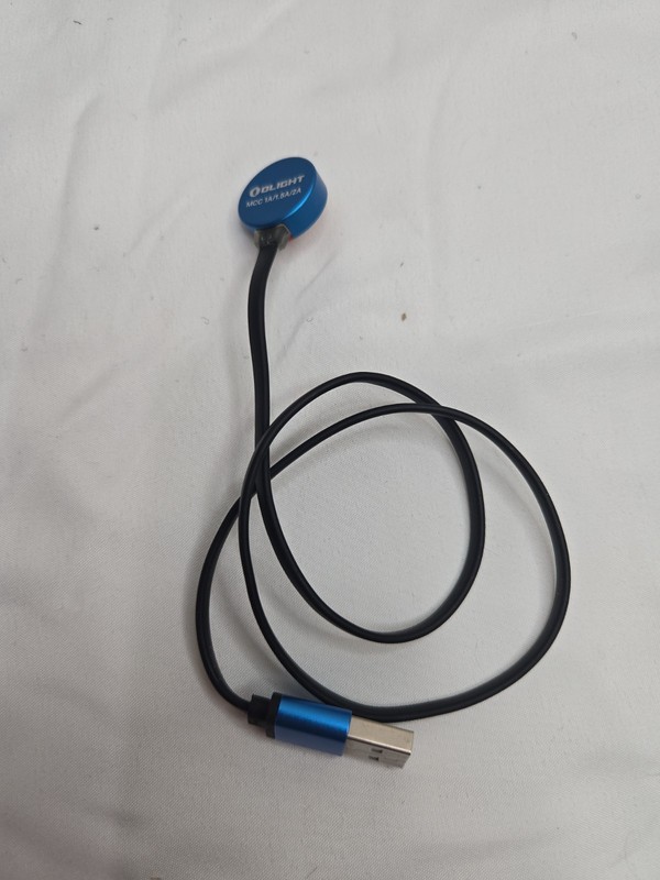 OLIGHT MCC 1A/1.5A/2A Blue Magnetic Flashlight Charger USB Charging Cable