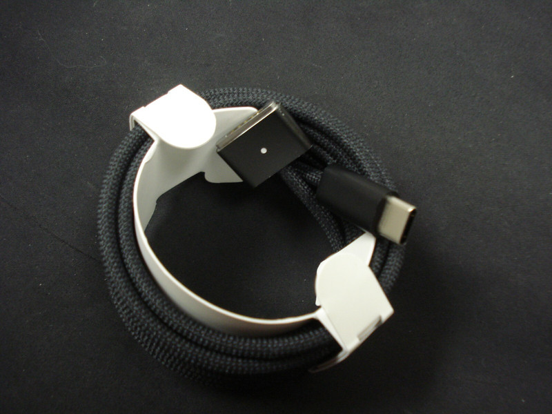 NEW Genuine Apple USB-C to Magsafe 3 Cable (2M) 6 Feet Space Black gallery