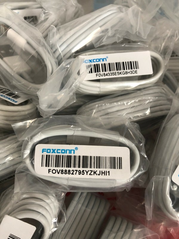 LOT 2 pcs Foxconn apple iPhone 11 X 8 7 6 USB Data Sync Cable ios12 +