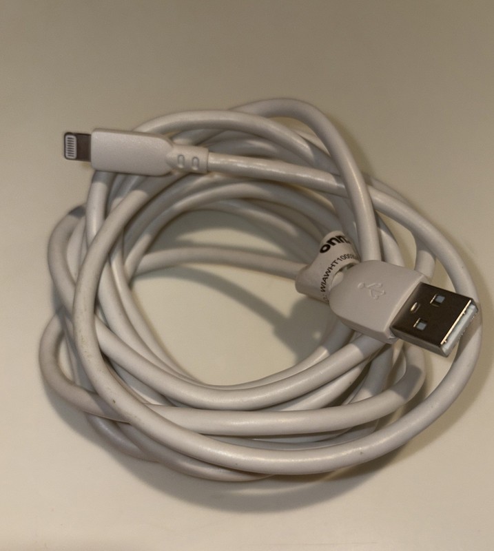 Genuine Apple USB-C to LightningCable (1 m) Plus Onn Extra Long USB To Lightning gallery