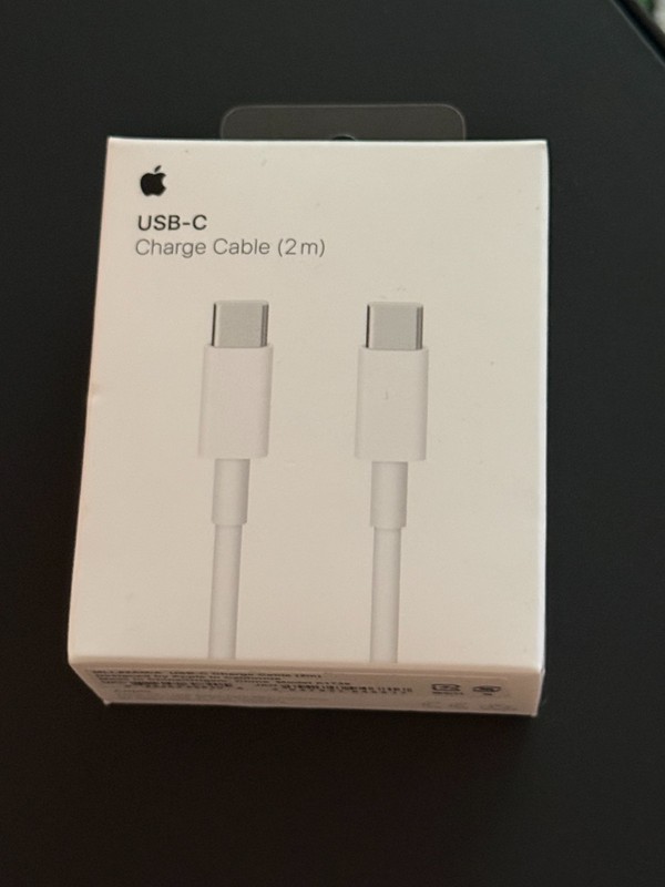 NEW Apple USB-C to Lightning 2m/6ft Charging Cable – White (NITB)