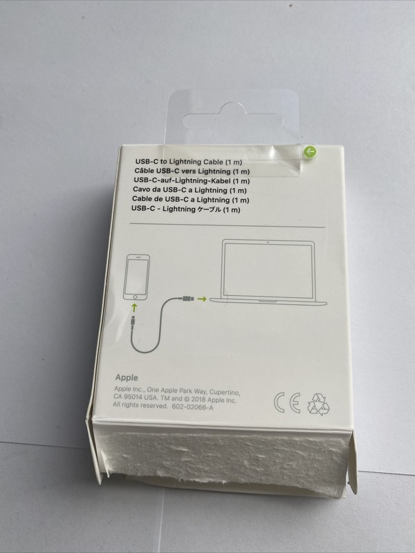 Genuine Apple USB-C To Lightning Cable (1 M) gallery