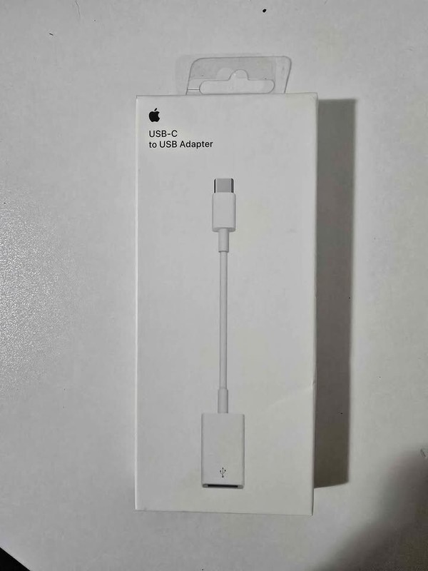 Apple USB-C to USB-a Adapter, Male to Female, White (MJ1M2AM/a)