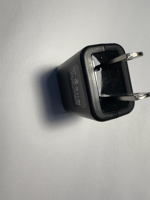 WALLCHARGER USB DEVICES AND PHONES 5V~1A + EXTENSION CABLE gallery