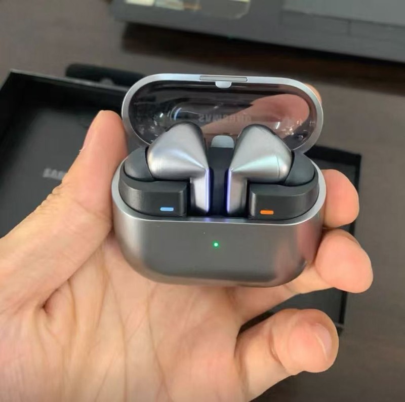 Samsung Galaxy BU.ds 3Pro AI Wireless Active Noise Cancelling Earbuds – Silver🎶