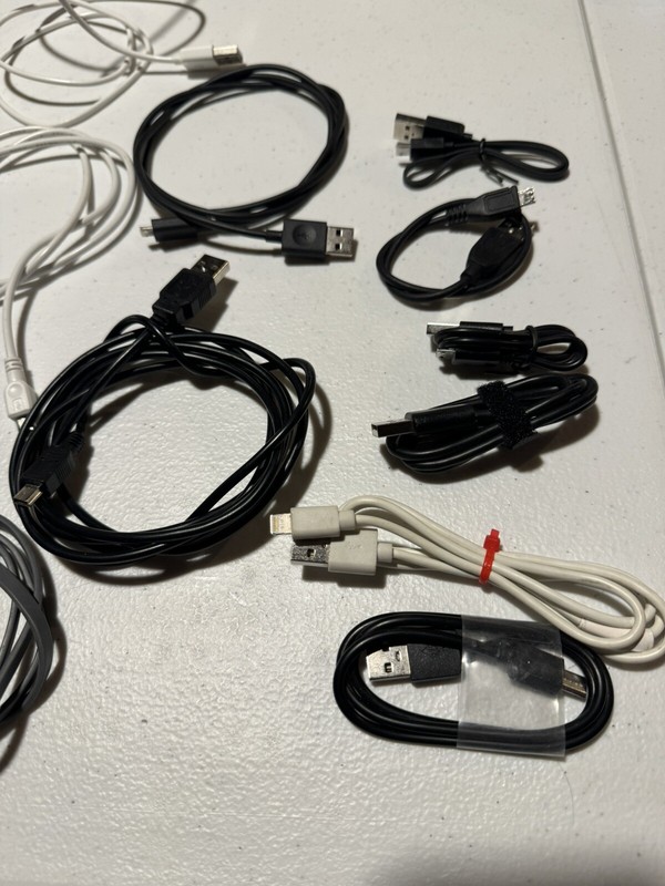 LOT OF 16 Assorted USB Cable Charging Cords for iPhone Samsung Gaming gallery