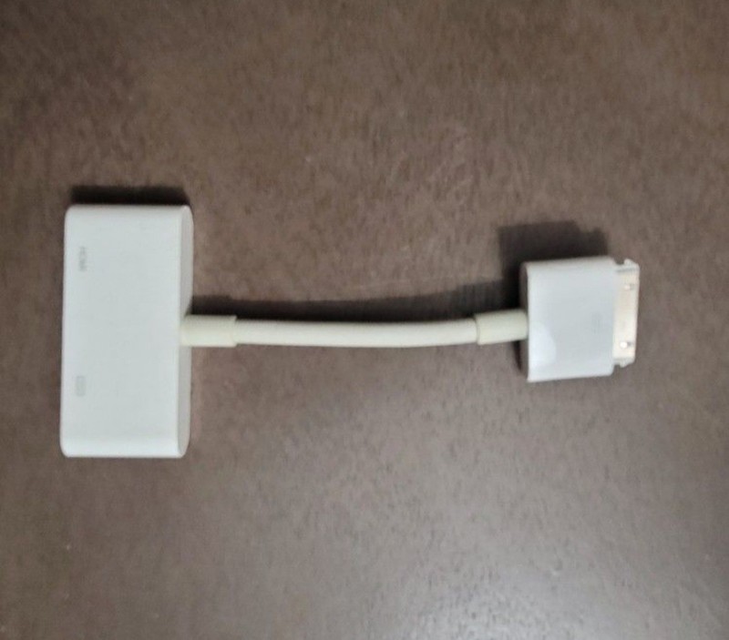 Apple 30-pin Digital AV Adapter gallery