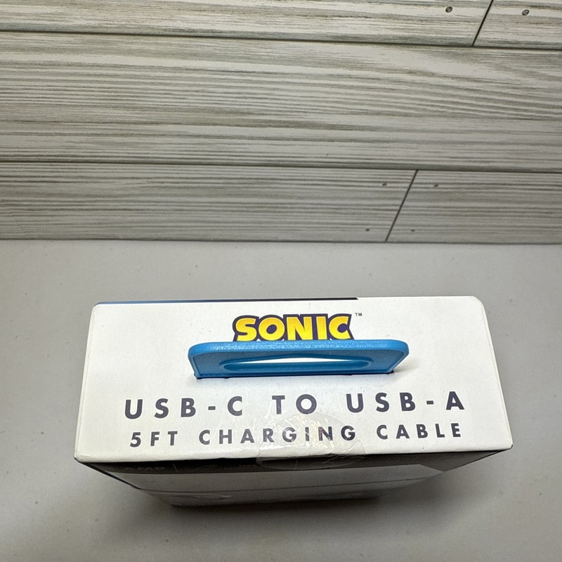 NEW Sonic The Hedgehog KNUCKLES USB-A to USB-C 5ft Charging Cable gallery
