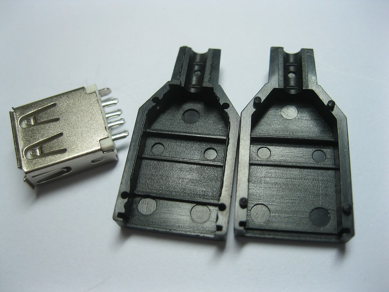 200 pcs Solder 3-Piece 4 pin USB Female Jack Connector Black Plastic Cover New gallery