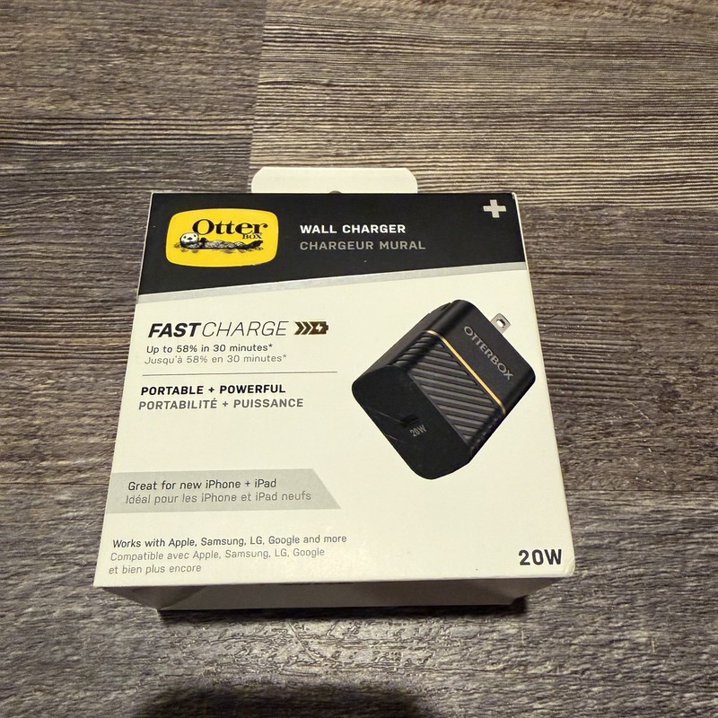 OtterBox USB-C C Fast Charge Wall Charger 20W Black APPLE SAMSUNG UNIVERSAL NEW