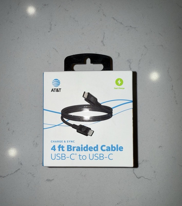 4 Foot Braided Usb-C To Usb-C Cable Brand New In Box, Black Universal Charging ￼